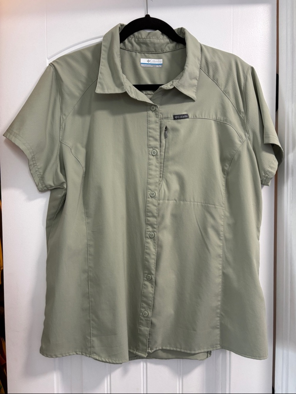 Columbia Women's Short Sleeve Button-Down Shirt - Sage Green
